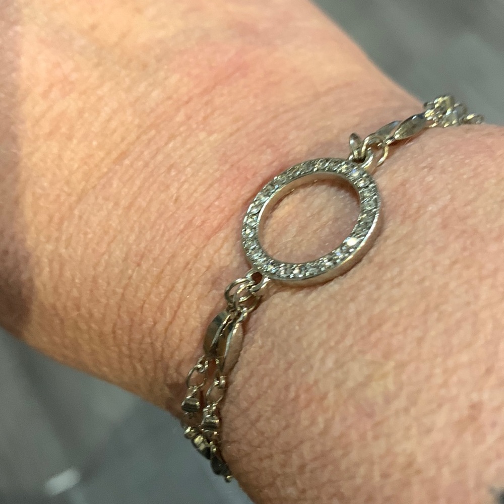 Beautiful bracelet adjustable size sparkle